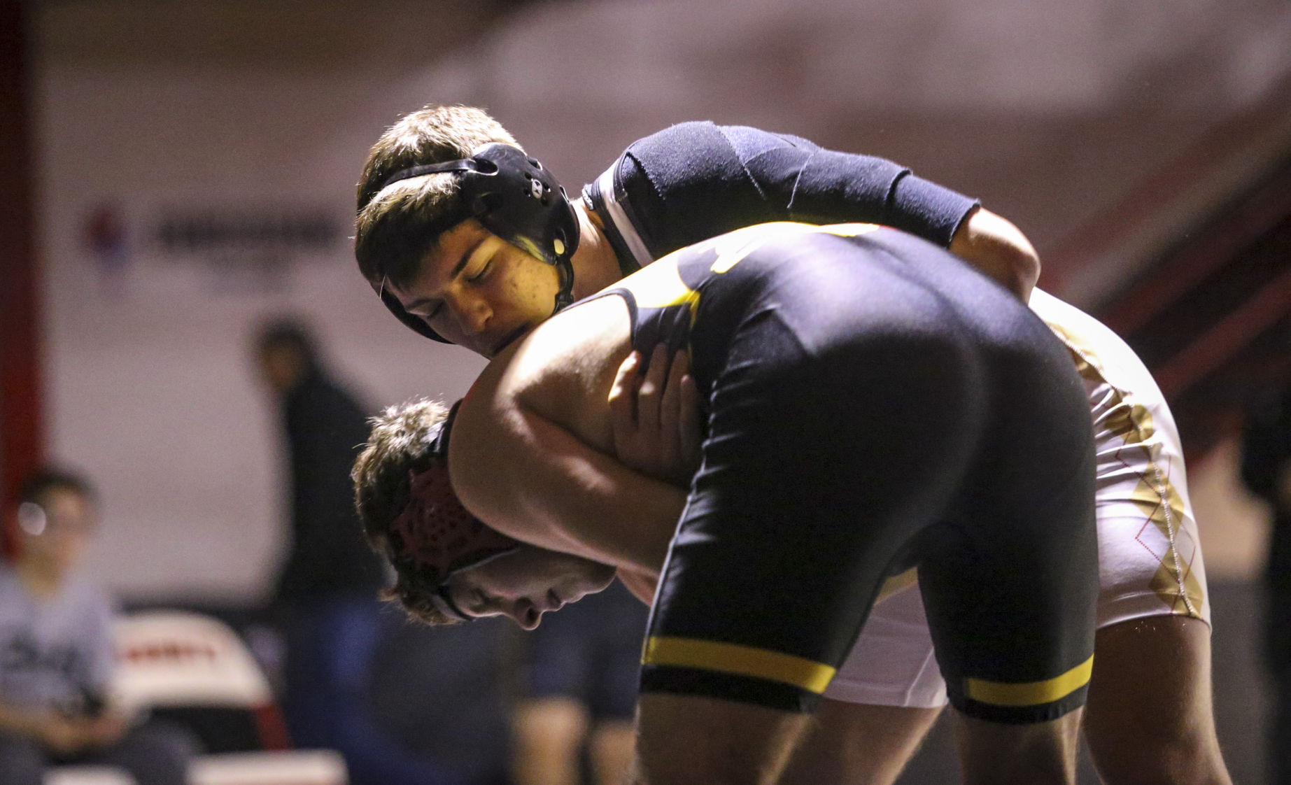 012418-BETTENDORF-ASSUMPTION-WRESTLING-038